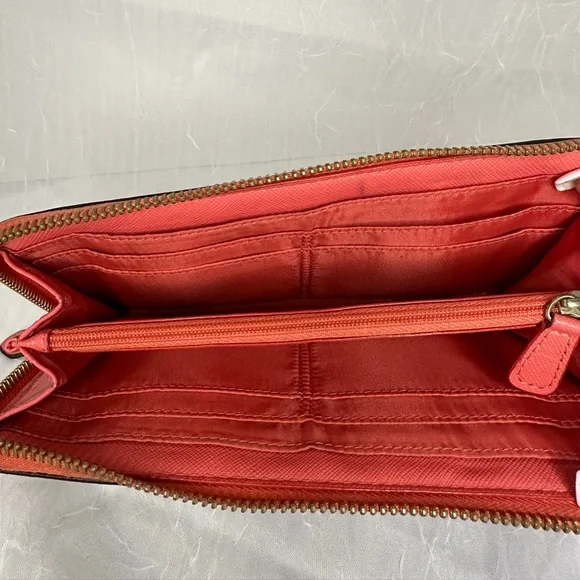 RESERVED Coach Peyton Signature C Accordion Zipper Wallet - Picture 5 of 6